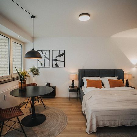 Downtown Apartment Mit Luxusbad Am Hafen Nur 5 Minuten Zu Fuss In Die Innenstadt Und Zum Bahnhof! Oldenburg Zewnętrze zdjęcie