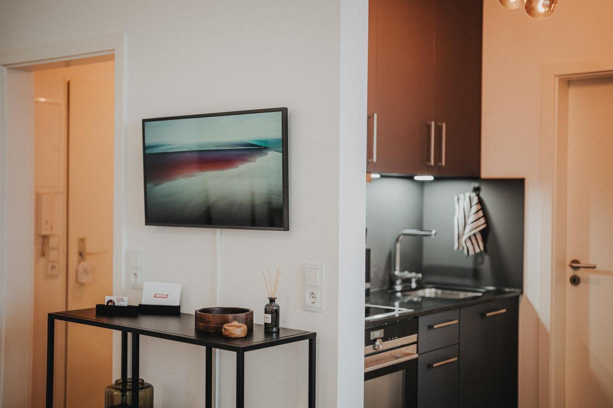 Downtown Apartment Mit Luxusbad Am Hafen Nur 5 Minuten Zu Fuss In Die Innenstadt Und Zum Bahnhof! Oldenburg Zewnętrze zdjęcie